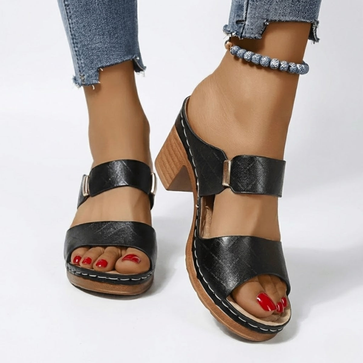 sandalia-dourada-salto-bloco-caminhata-loja-ortopedic