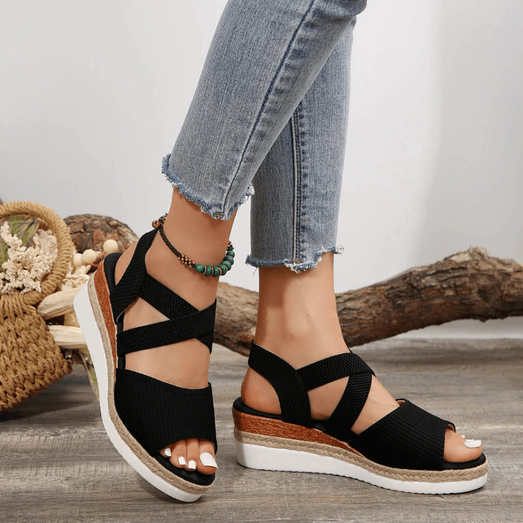 sandalia-feminina-plataforma-madamy-preto-loja-ortopedic
