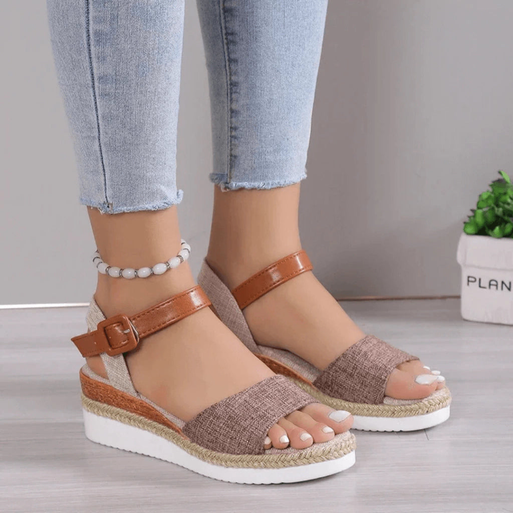 sandalia-feminina-plataforma-monzy-marrom-loja-ortopedic
