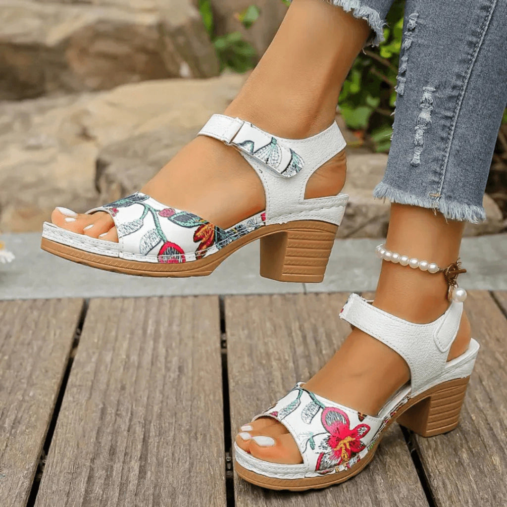 sandalia-feminina-salto-bloco-classic-floral-loja-ortopedic