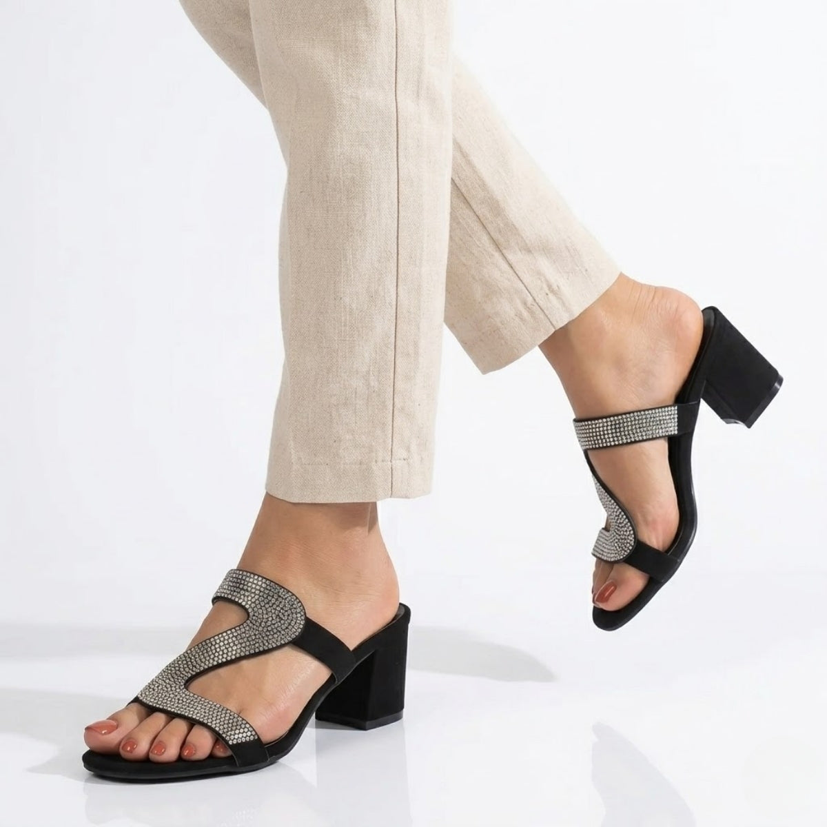 sandalia-preta-strass-monarca-loja-ortepedic