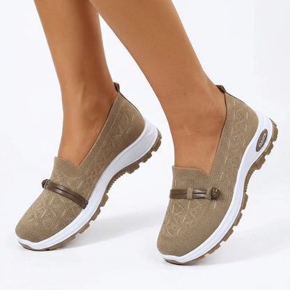 tenis-feminino-casual-comfortplus-marrom-modelo